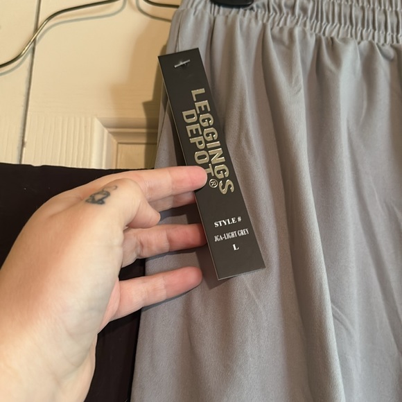 COPY - SET OF TWO LEGGINGS DEPOT JOGGERS SIZE L NEW W TAGS - Picture 3 of 4